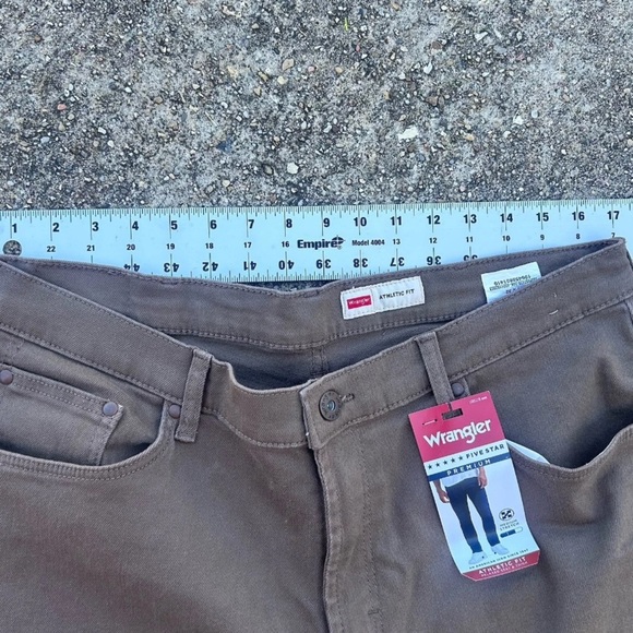 Wrangler Tan Denim Pants - Picture 2 of 5